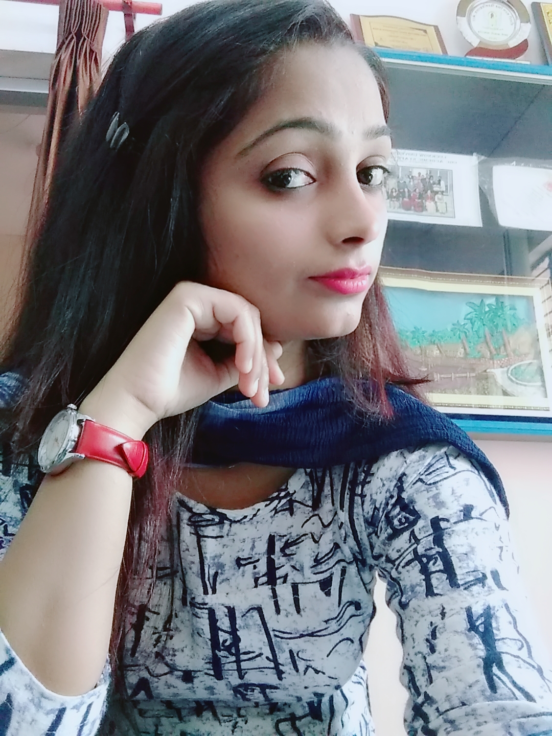 Ms. Aysha Saifi Picture